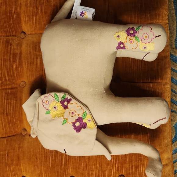 Elephant - Picture 1 of 5